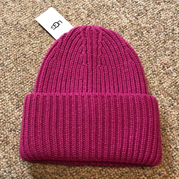 🎉 HP 🎉 🆕 UGG Rib Knit Cuff Hat Fuchsia - Picture 4 of 7